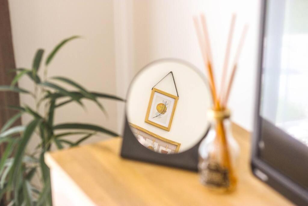 8Ight Appartement Braşov Buitenkant foto