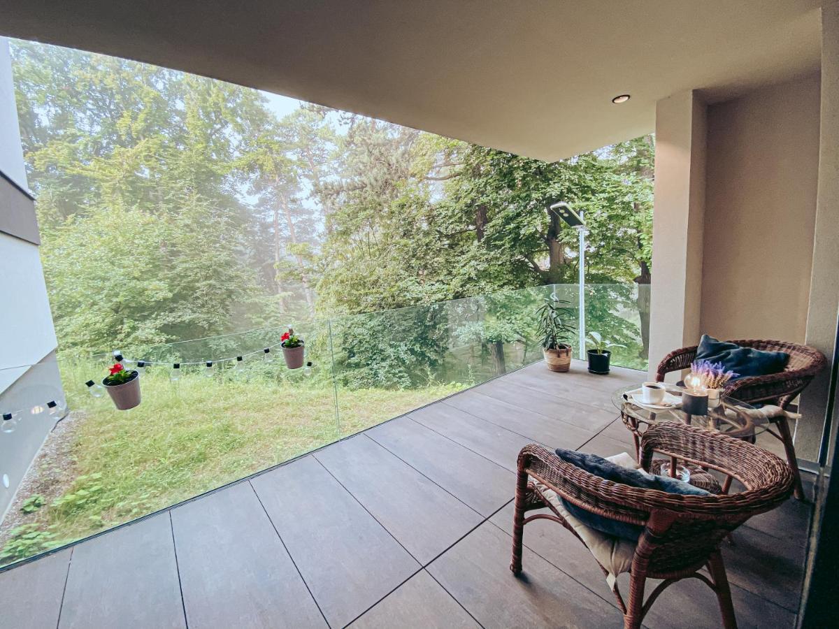 8Ight Appartement Braşov Buitenkant foto