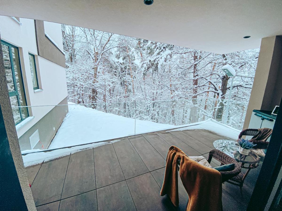 8Ight Appartement Braşov Buitenkant foto